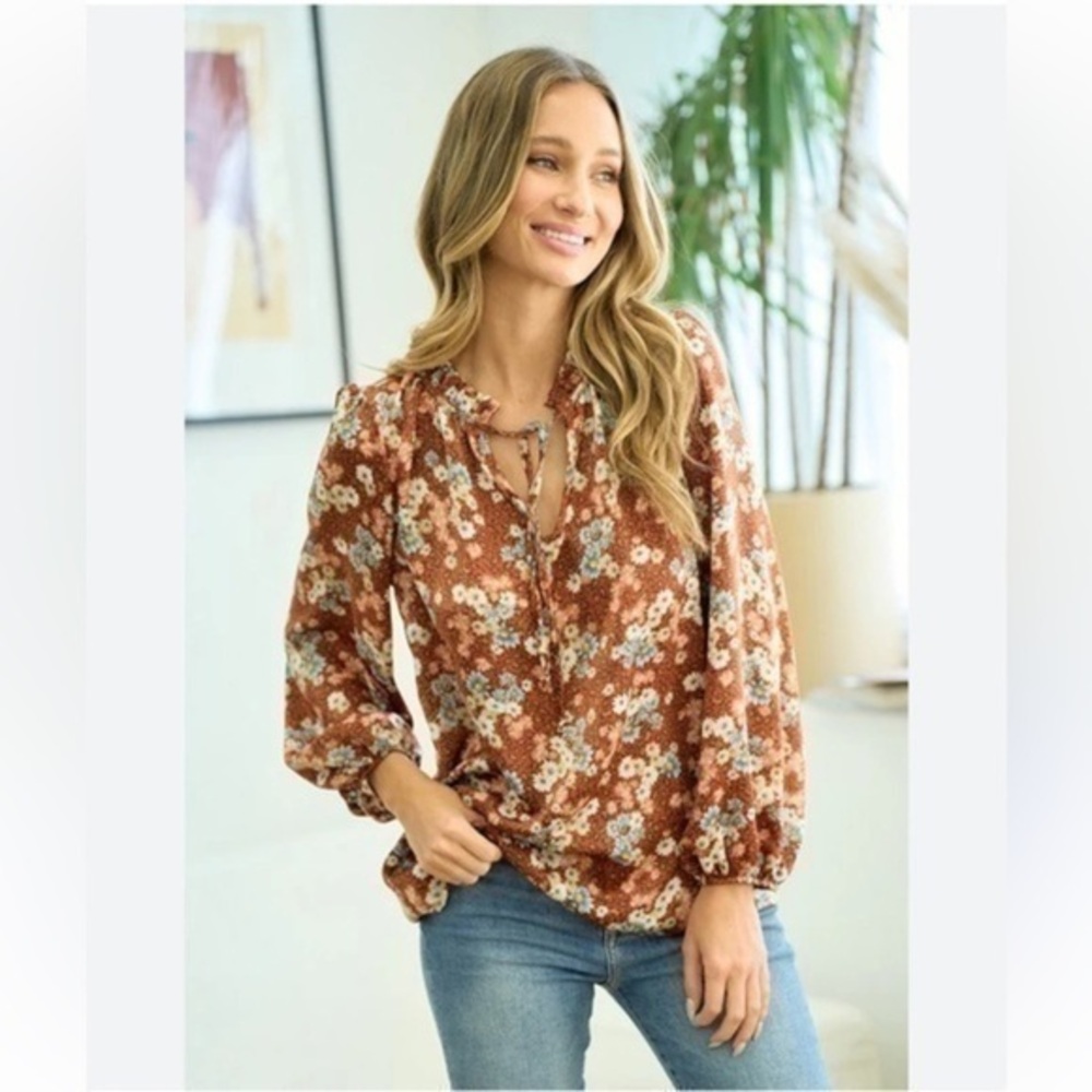 Cute Beige Floral Print Semi Sheer Cold Shoulder Long Sleeve Blouse Size Small